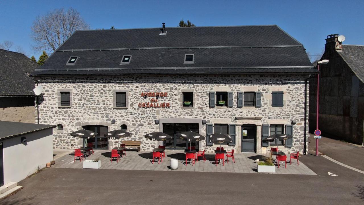 Auberge Du Cezallier Montgreleix 외부 사진