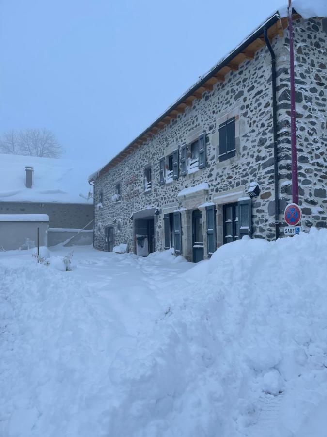 Auberge Du Cezallier Montgreleix 외부 사진
