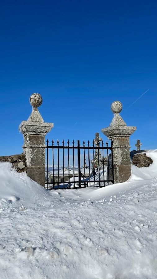 Auberge Du Cezallier Montgreleix 외부 사진