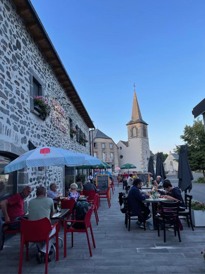 Auberge Du Cezallier Montgreleix 외부 사진